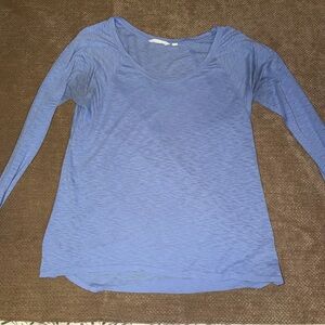 Athleta Women's Light Blue Long Sleeve Tee